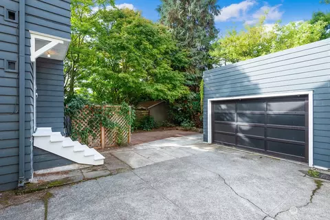 911 11th Ave E, Seattle, WA 98102 photo 36