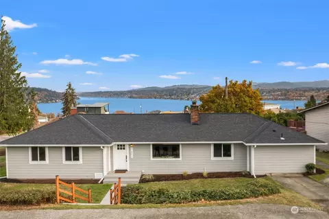 7602 S Mission Dr, Seattle, WA 98178