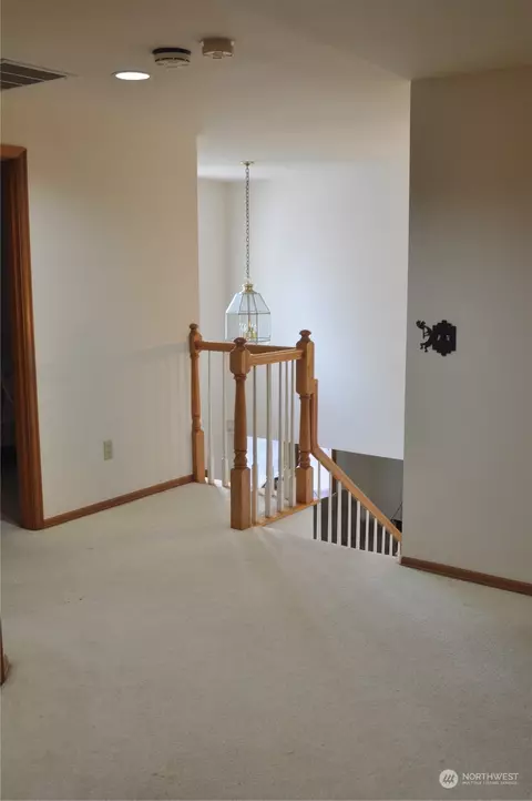 Entry Way - 310 Keach Loop, Steilacoom, WA 98388 photo 3 of 6