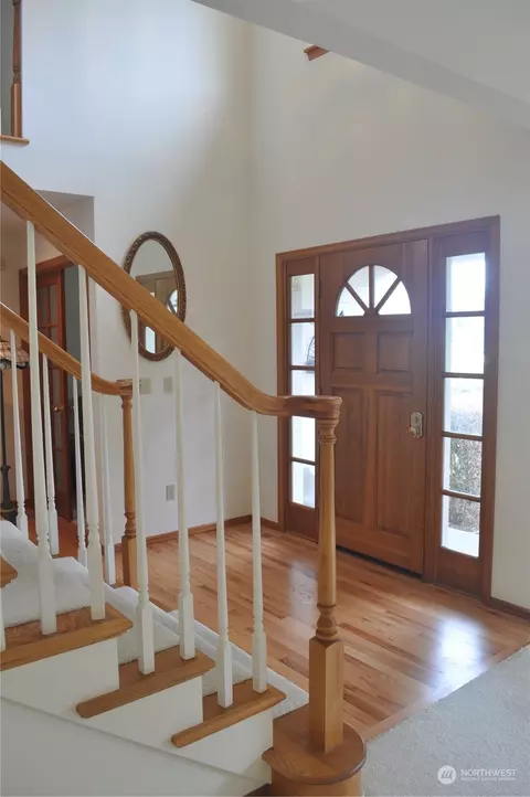 Entry Way - 310 Keach Loop, Steilacoom, WA 98388 photo 2 of 6
