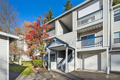 33020 10th Ave SW #V301, Federal Way, WA 98023