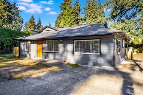 103 Regents Blvd, Fircrest, WA 98466