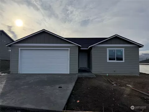 2330 SE Noah St, East Wenatchee, WA 98802