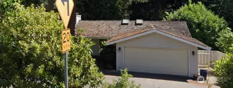 3316 102nd Ave NE, Bellevue, WA 98004