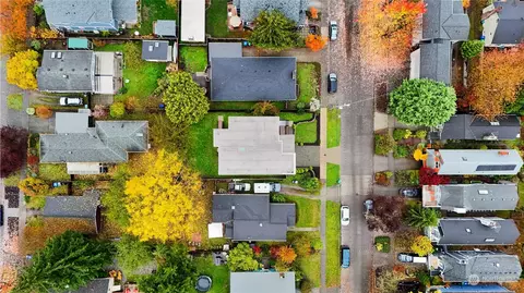 View/Area - 746 N 87th St, Seattle, WA 98103 photo 1 of 1