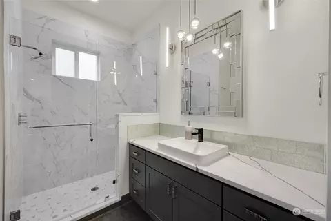 Bath - 746 N 87th St, Seattle, WA 98103 photo 1 of 7