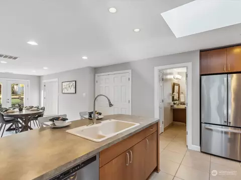 9230 1st Ave SE, Everett, WA 98208 photo 11