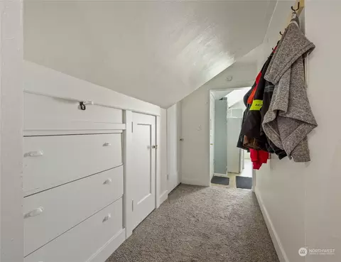 Entry Way - 1204 Wall St, Everett, WA 98201 photo 1 of 2