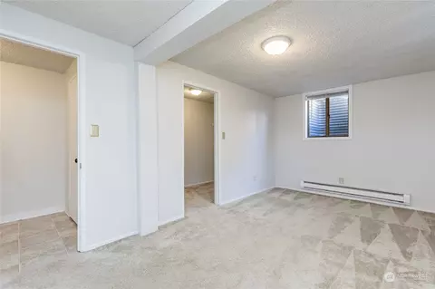 Bedroom - 1204 Wall St, Everett, WA 98201 photo 6 of 12