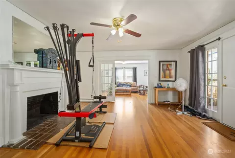 Living - 1204 Wall St, Everett, WA 98201 photo 2 of 5