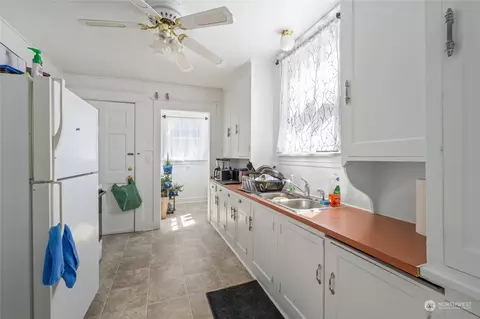 Kitchen - 1204 Wall St, Everett, WA 98201 photo 1 of 7