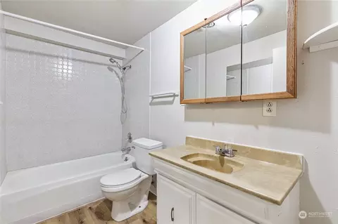 Bath - 1204 Wall St, Everett, WA 98201 photo 3 of 3