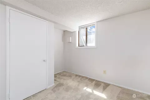 Bedroom - 1204 Wall St, Everett, WA 98201 photo 9 of 12