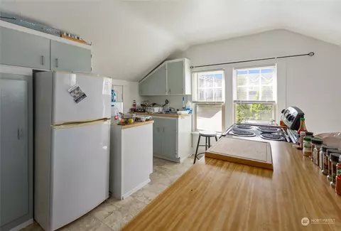 Kitchen - 1204 Wall St, Everett, WA 98201 photo 3 of 7