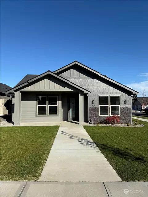 965 Racine Springs Dr, Wenatchee, WA 98801