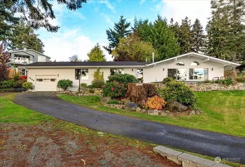 1229 Noel Greene Dr, Oak Harbor, WA 98277