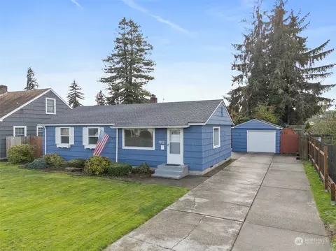 1312 4th Ave NW, Puyallup, WA 98371