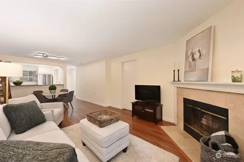 12670 NE 10th Pl #A 103, Bellevue, WA 98005
