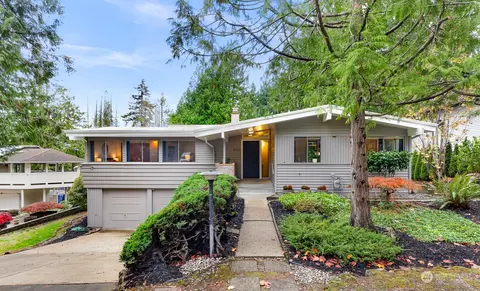 8727 43rd Pl SW, Seattle, WA 98136