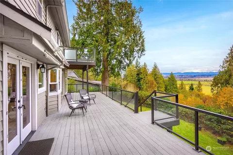 7429 E Heather Way, Everett, WA 98203 photo 3