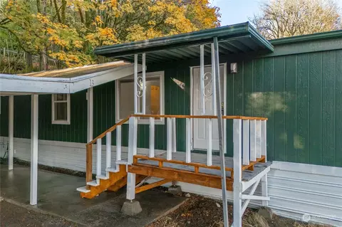 4330 Illahee Rd NE #B, Bremerton, WA 98310