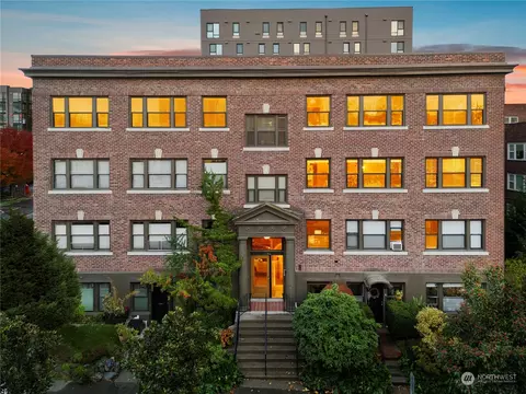 1136 13th Ave #104, Seattle, WA 98122