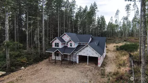 641 W Clear Lake Dr, Shelton, WA 98584