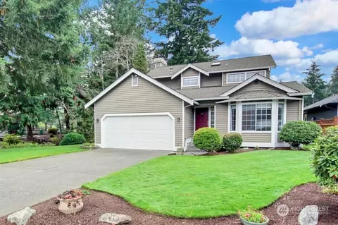 24943 Lake Wilderness Country Club Dr SE, Maple Valley, WA 98038