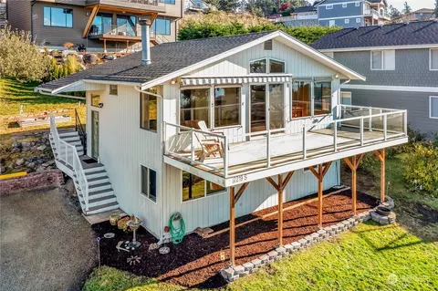 2219 Wagner Rd, Camano Island, WA 98282