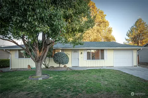 1037 SW Bade Ave, College Place, WA 99324