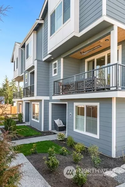 15423 Admiralty Way #E2, Lynnwood, WA 98087