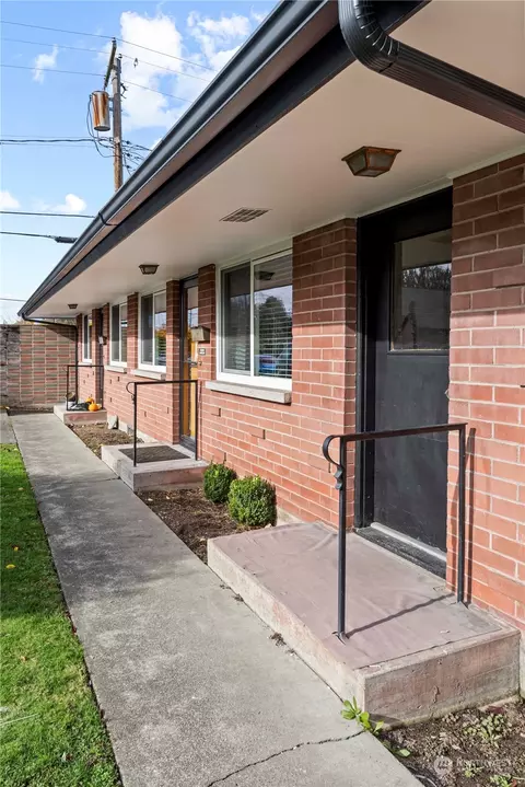 808 Ryan Ave, Sumner, WA 98390 photo 6