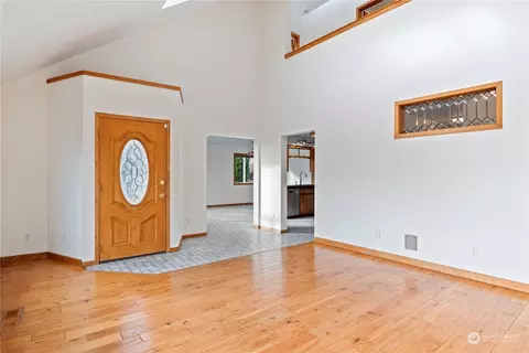 950 Cascade Dr, Longview, WA 98632 photo 4