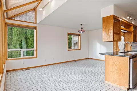 950 Cascade Dr, Longview, WA 98632 photo 6