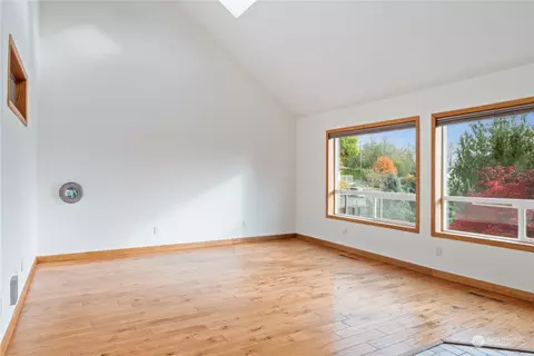 950 Cascade Dr, Longview, WA 98632 photo 5