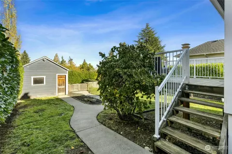 614 N 65th St, Seattle, WA 98103 photo 30