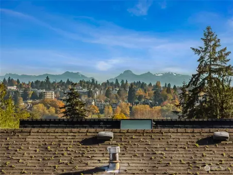 614 N 65th St, Seattle, WA 98103 photo 33