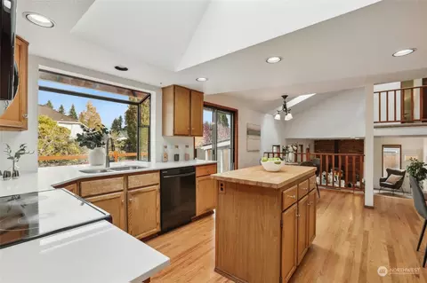 Kitchen - 3327 96th Pl SE, Everett, WA 98208 photo 3 of 3