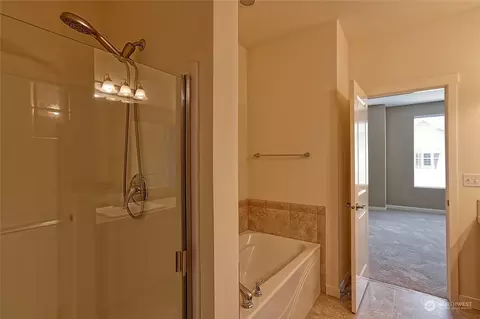 Bath - 13921 34th Dr SE #D, Mill Creek, WA 98012 photo 2 of 3