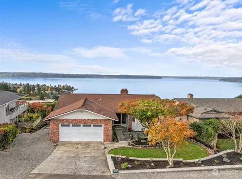 5810 Frances Ave NE, Tacoma, WA 98422