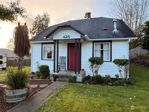 425 N 1st St, Montesano, WA 98563