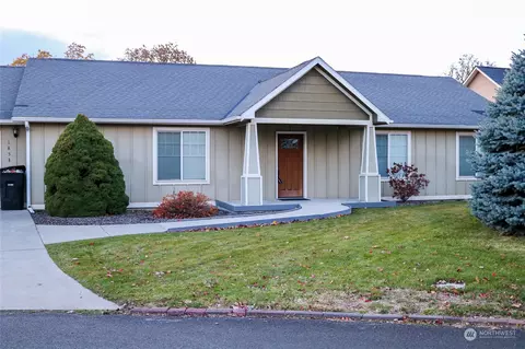 1853 Matara St, Walla Walla, WA 99362