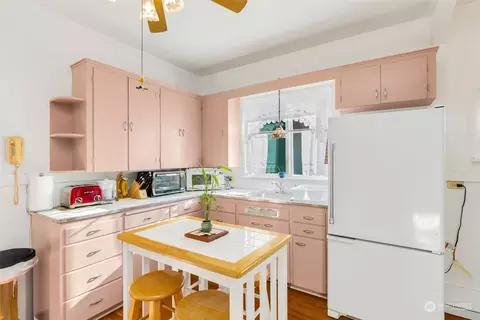 Kitchen - 1822 Baker Ave, Everett, WA 98201 photo 1 of 3