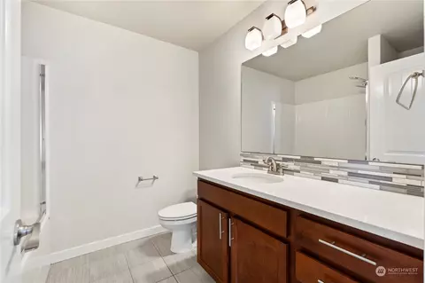 Bath - 1115 Sigafoos Ave NW, Orting, WA 98360 photo 2 of 4