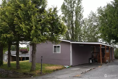 7701 Hardeson Rd #71, Everett, WA 98203