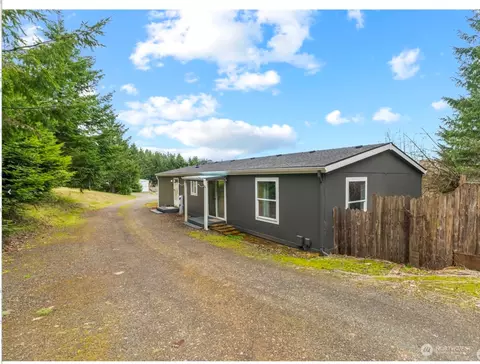 540 Olequa Hts, Castle Rock, WA 98611