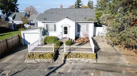 1017 E Mckinley Rd, Tacoma, WA 98404
