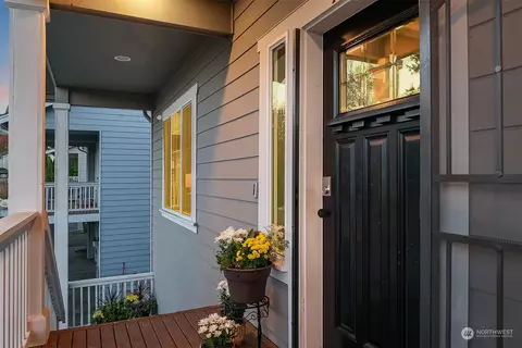 Entry Way - 11520 56th Dr SE, Everett, WA 98208 photo 1 of 2