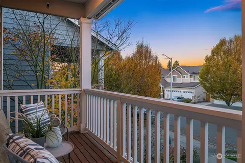 Exterior - 11520 56th Dr SE, Everett, WA 98208 photo 2 of 7