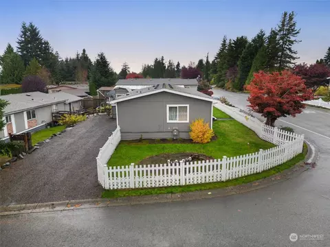 12701 NE 197th Pl, Bothell, WA 98011 photo 2
